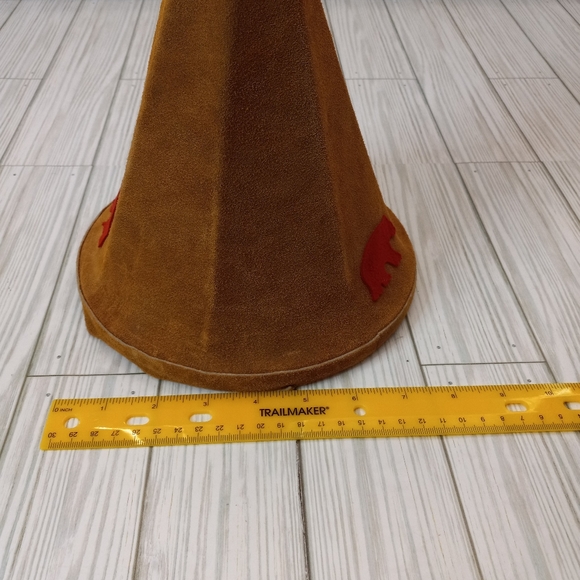 Carlson Dolls Native American Leather Teepee - Picture 8 of 9